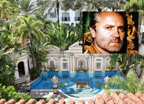 cadaveri nella villa di versace a miami|Miami, trovati due cadaveri nell'ex villa di Gianni Versace. Un'altra .